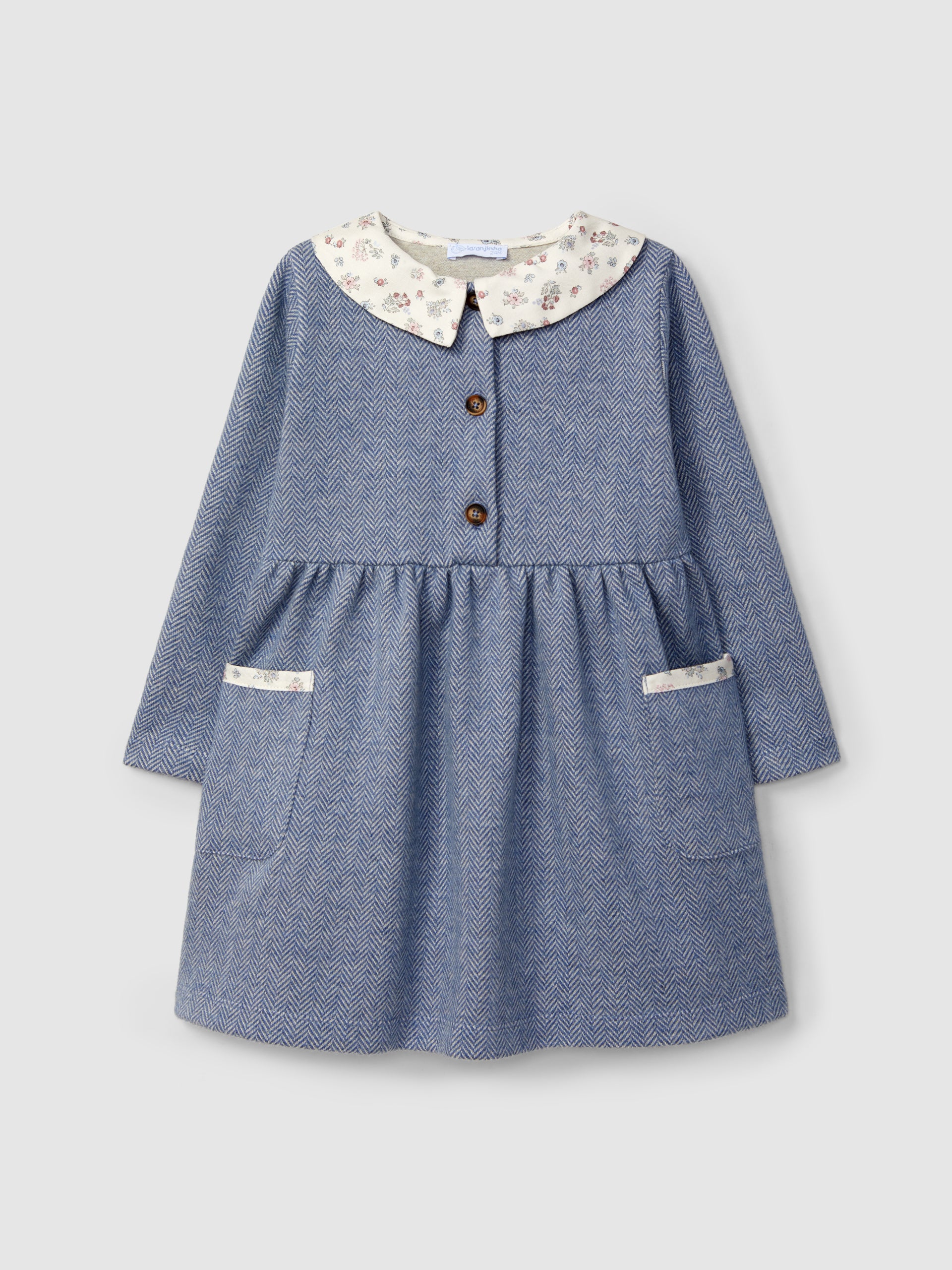 ROBE EN MAILLE EN EPI AVEC DETAILS EN TISSU