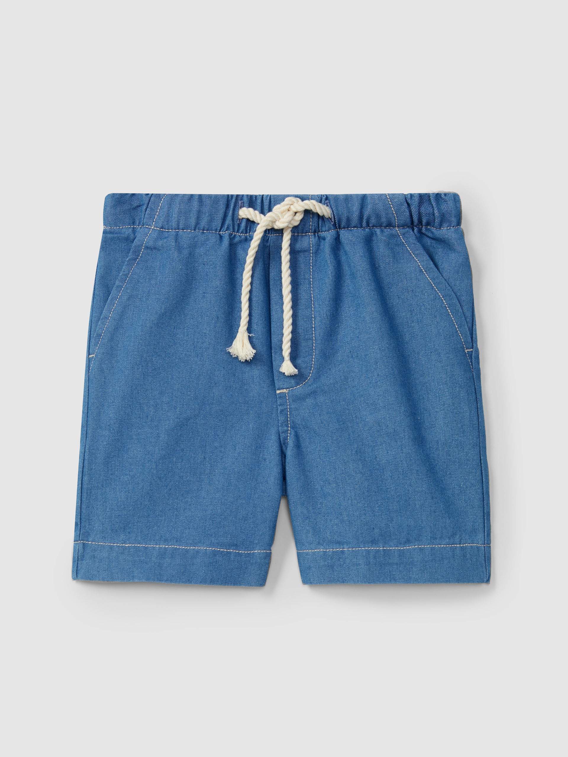 SHORT PULL-UP TROIS POCHES EN JEAN FIN